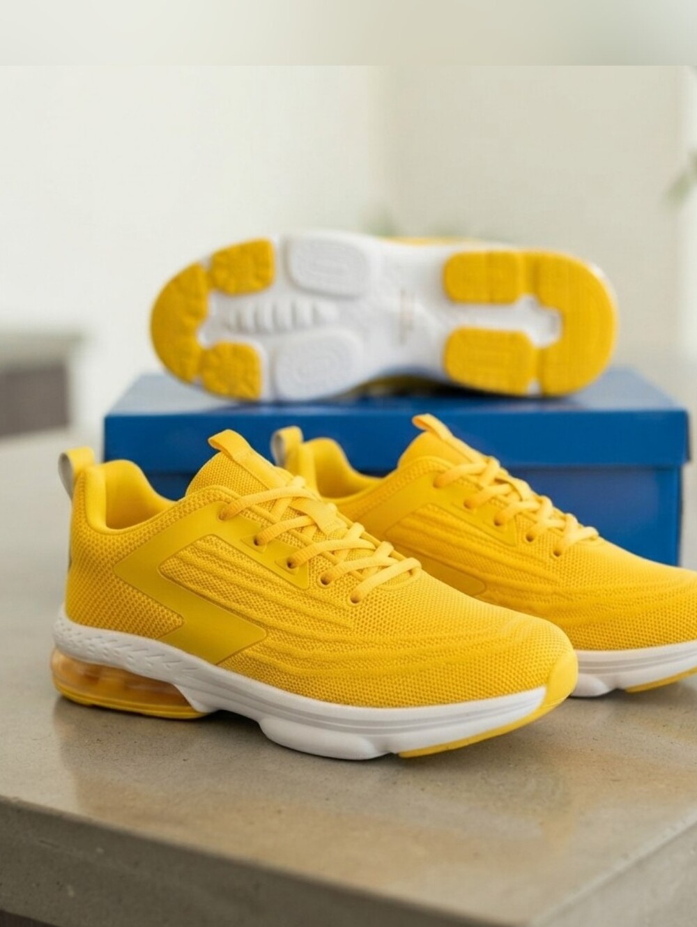 Jerko Men's Athletic Running Shoes Yellow Sneakers New With Box